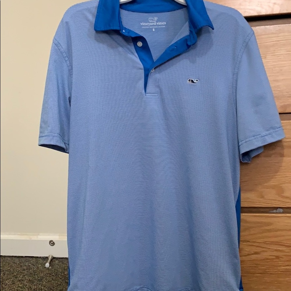 Vineyard Vines- polyester polo shirt